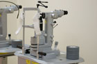 角膜光凝固装置(ｸﾞﾘｰﾝ･ﾚｰｻﾞｰ)網膜疾患の病状を落ち着かせる為のレーザー装置